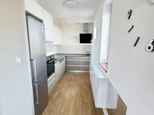 Pronájem bytu 3+kk, Praha - Kolovraty, 100 m2