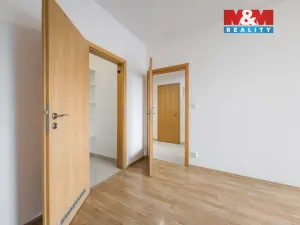 Pronájem bytu 2+kk, Praha - Hloubětín, Nademlejnská, 49 m2