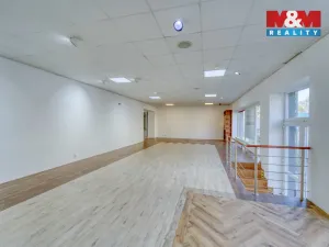 Prodej obchodního prostoru, Praha - Uhříněves, Přátelství, 280 m2