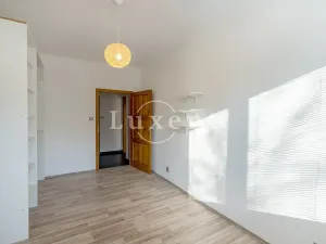 Prodej bytu 3+kk, Praha - Strašnice, U kombinátu, 63 m2