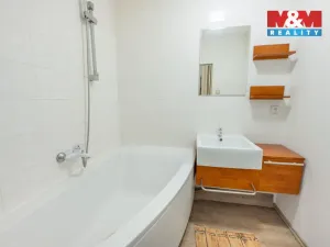 Prodej bytu 2+kk, Kralupy nad Vltavou - Lobeček, Krakovská, 40 m2