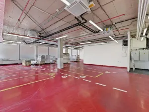 Pronájem kanceláře, Praha - Holešovice, U garáží, 158 m2