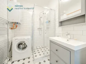 Pronájem bytu 1+1, Praha - Vysočany, Kolbenova, 35 m2