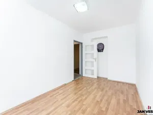 Pronájem bytu 3+1, Praha - Čakovice, U Párníků, 54 m2