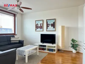 Pronájem bytu 2+kk, Praha - Vršovice, Ruská, 57 m2