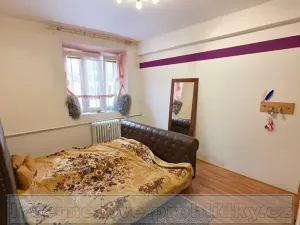 Pronájem pokoje, Praha - Holešovice, U smaltovny, 19 m2