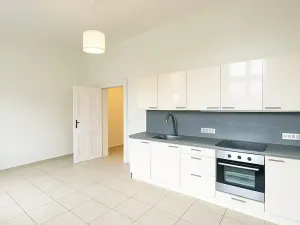 Pronájem bytu 3+1, Praha, 145 m2