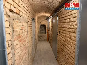 Pronájem skladu, Praha - Holešovice, Letenské náměstí, 6 m2