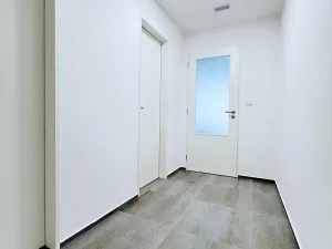 Pronájem bytu 2+kk, Zlín, Štefánikova, 52 m2