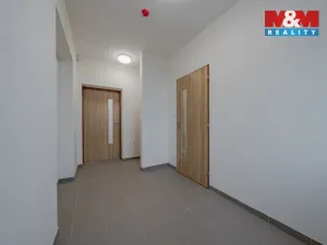 Pronájem skladu, Zubří, U Traktorky, 256 m2