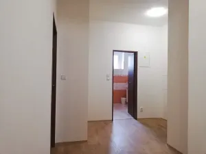 Pronájem bytu 3+kk, Praha - Strašnice, Černokostelecká, 71 m2