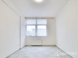 Pronájem bytu 2+kk, Zruč nad Sázavou, náměstí Míru, 36 m2