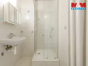 Prodej bytu 2+1, Karlovy Vary, K. Čapka, 55 m2