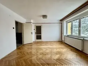 Pronájem bytu 2+1, Třebíč, Václavské nám., 69 m2