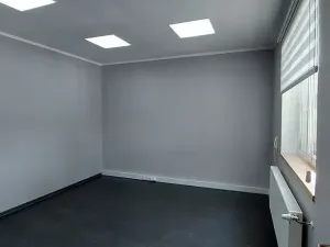 Pronájem kanceláře, Kroměříž, Švabinského nábřeží, 17 m2