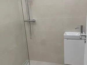 Pronájem bytu 1+kk, Praha - Vinohrady, Nad olšinami, 27 m2