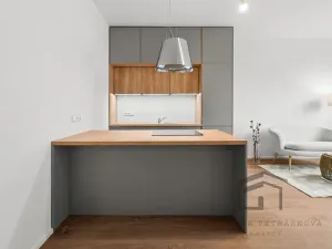 Pronájem bytu 3+kk, Praha - Libeň, Sokolovská, 64 m2