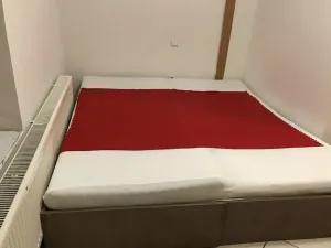 Pronájem bytu 2+kk, Praha, U Santošky, 50 m2