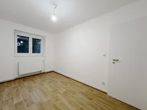 Pronájem bytu 3+1, Praha - Ruzyně, Stochovská, 58 m2