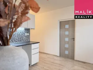 Prodej bytu 1+1, Karlovy Vary, Dvořákova, 37 m2