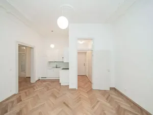 Pronájem kanceláře, Praha - Vinohrady, Balbínova, 59 m2