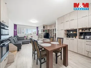 Prodej bytu 2+kk, Pardubice - Polabiny, Bělehradská, 77 m2