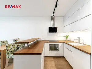 Pronájem bytu 2+kk, Praha - Libeň, Vojenova, 62 m2