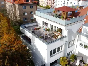 Prodej bytu 4+kk, Roztoky, Tyršovo nám., 88 m2