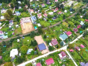 Prodej komerční nemovitosti, Lštění, Míru, 1933 m2