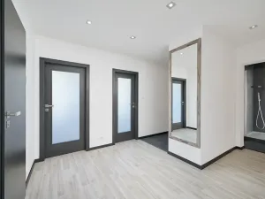 Prodej bytu 4+kk, Praha - Černý Most, Šromova, 95 m2