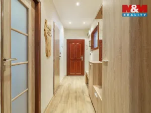 Prodej bytu 2+1, Karlovy Vary, Vřídelní, 56 m2