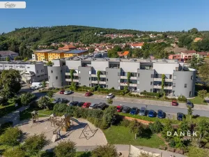 Prodej bytu 3+kk, Oslavany, náměstí 13. prosince, 76 m2