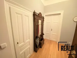 Pronájem bytu, Praha - Malá Strana, Újezd, 37 m2