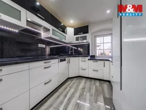 Prodej rodinného domu, Okounov, 197 m2