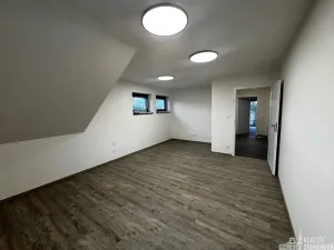 Pronájem bytu 2+kk, Jesenice, Hlavní, 56 m2