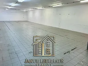 Pronájem skladu, Praha, Libušská, 1900 m2