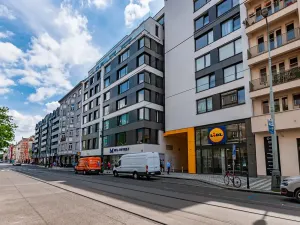 Pronájem bytu 1+kk, Praha - Karlín, Sokolovská, 38 m2