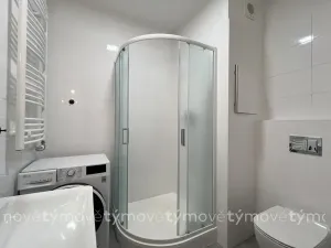 Pronájem bytu 1+kk, Pardubice, Pod Vinicí, 35 m2