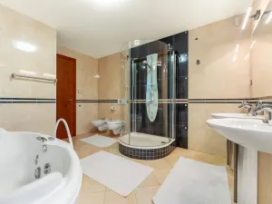 Prodej rodinného domu, Praha - Kyje, 200 m2