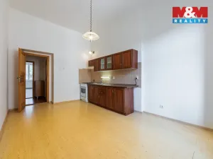 Pronájem bytu 1+1, Karlovy Vary, nábřeží Jana Palacha, 51 m2