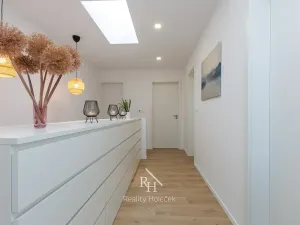 Prodej bytu 5+kk, Unhošť, Buková, 115 m2