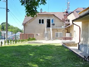 Prodej ubytování, Dobrovice, 500 m2