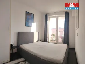 Pronájem bytu 2+kk, Praha, Na Maninách, 43 m2