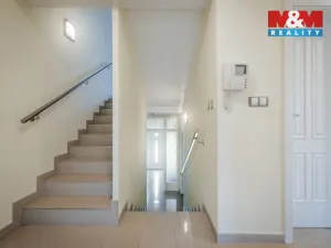 Prodej rodinného domu, Týnec nad Labem - Vinařice, 300 m2