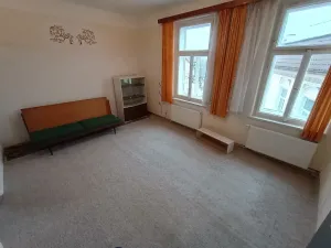 Pronájem vícegeneračního domu, Nepomuk, 280 m2
