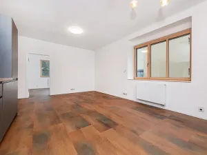 Pronájem bytu 3+kk, Husinec, Hlavní, 73 m2