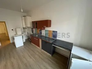 Pronájem bytu 2+kk, Hradec Králové, Velké náměstí, 60 m2