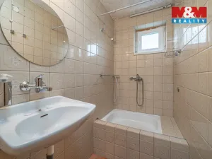 Prodej pozemku pro bydlení, Lobodice, 1643 m2