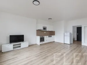 Pronájem bytu 1+kk, Praha - Letňany, Škrábkových, 43 m2