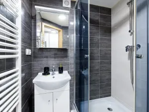 Pronájem bytu 1+kk, Zlín, Vejvanovská, 20 m2